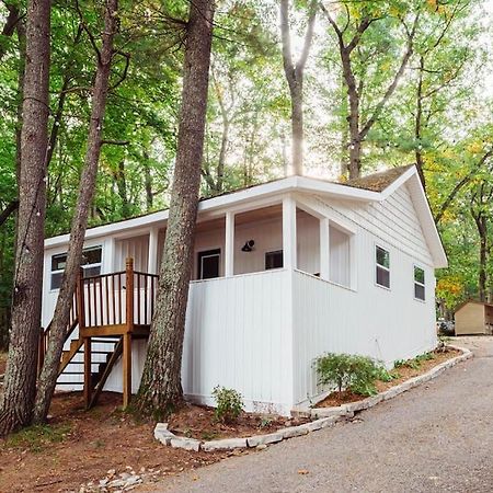 Arbutus Lake 3 Bedroom Cottage Traverse City Ngoại thất bức ảnh