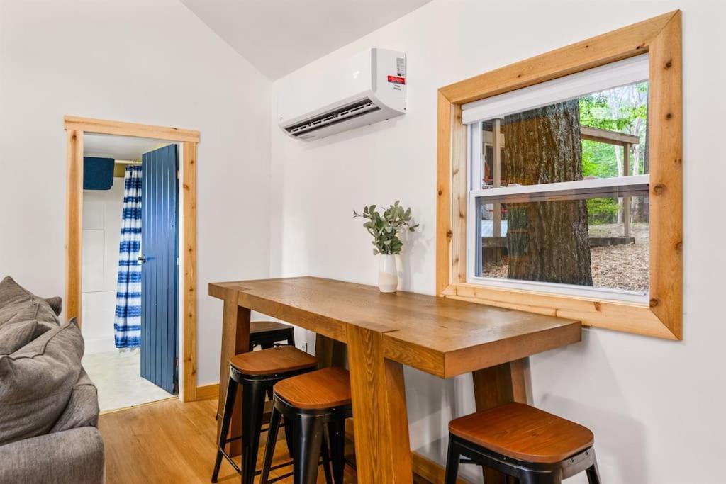 Arbutus Lake 3 Bedroom Cottage Traverse City Ngoại thất bức ảnh